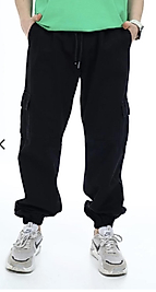 Siyah kargo pantolon