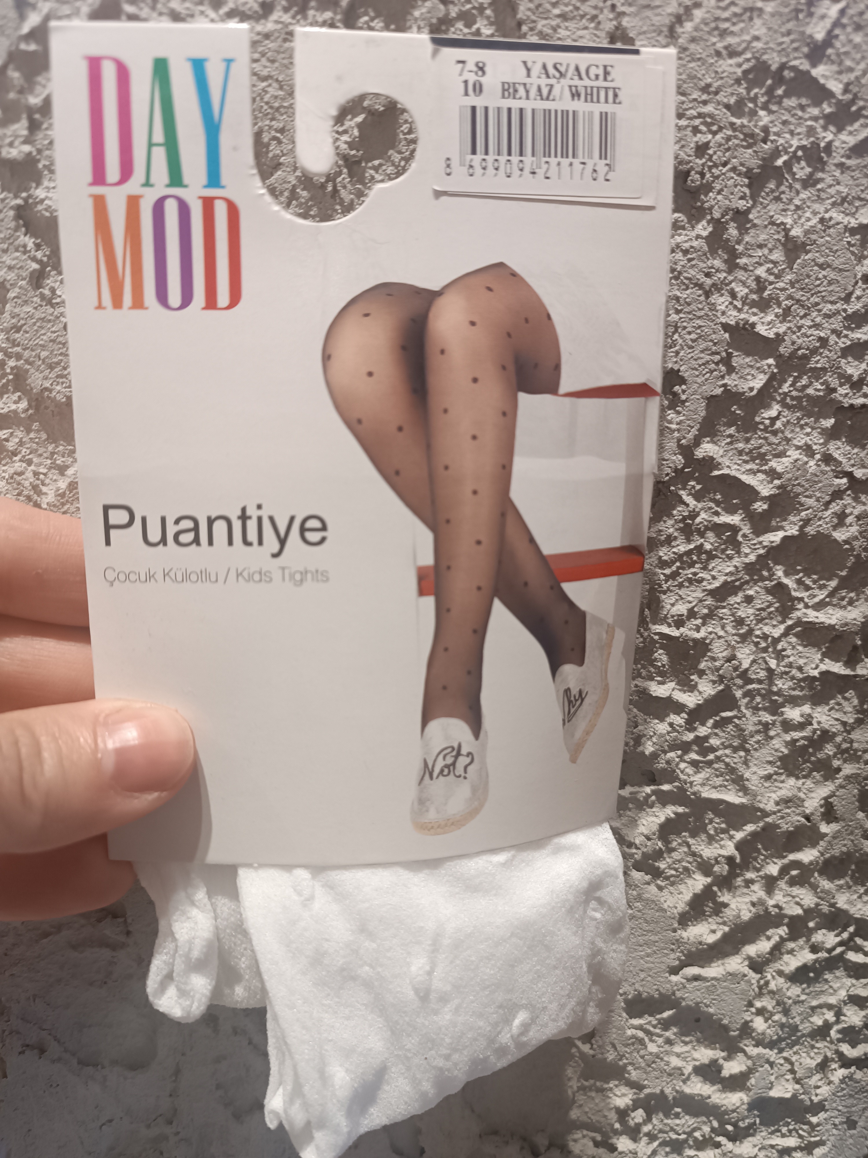 Kız çocuk ince puantiyeli çorap