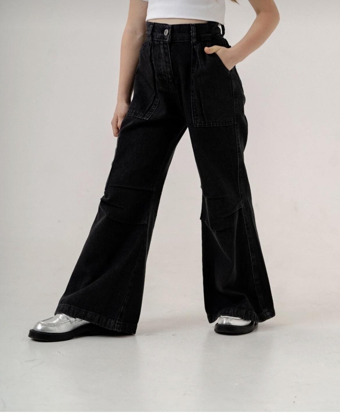 Bol paça yanları cepli siyah pantolon